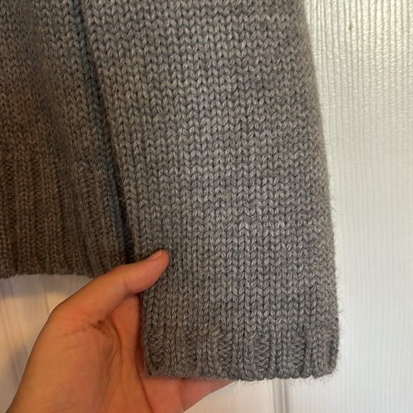 Eddie Bauer women’s gray wool blend full zip hoodie knit sweater size medium - Picture 7 of 10